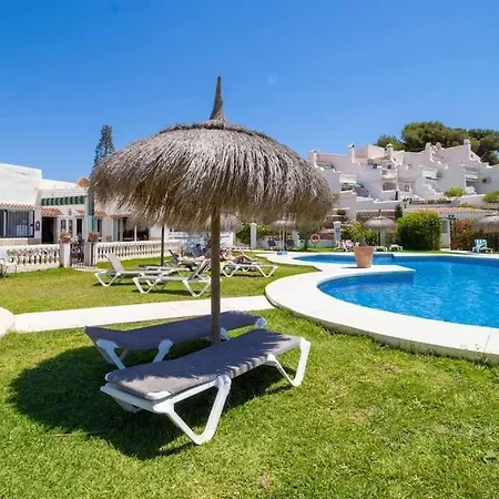 Tropicana Townhouse, 2 Bedroom Next To The Pool