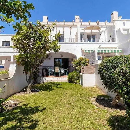 Tropicana Townhouse, 2 Bedroom Next To The Pool *