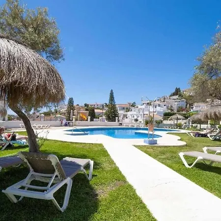 Tropicana Townhouse, 2 Bedroom Next To The Pool *