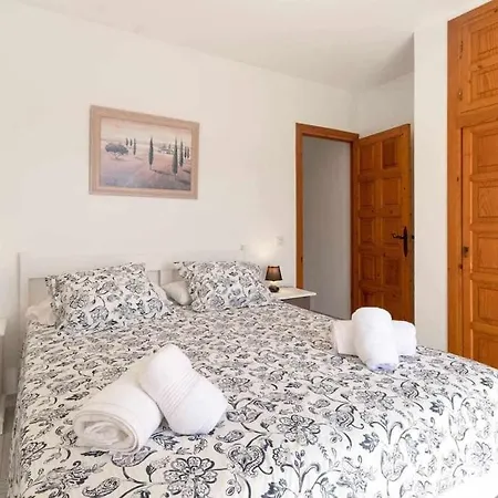 Apartment Tropicana Townhouse, 2 Bedroom Next To The Pool