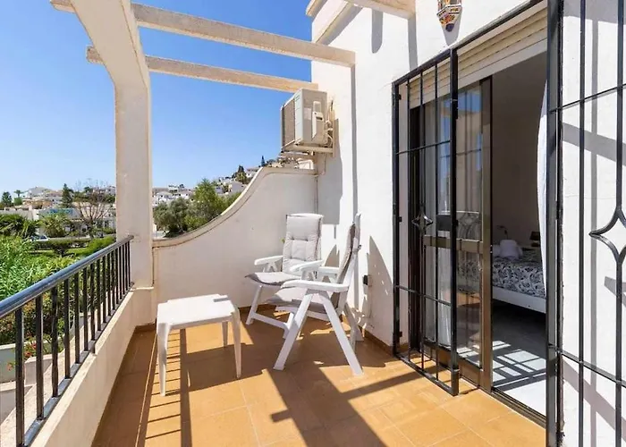 Tropicana Townhouse, 2 Bedroom * Nerja