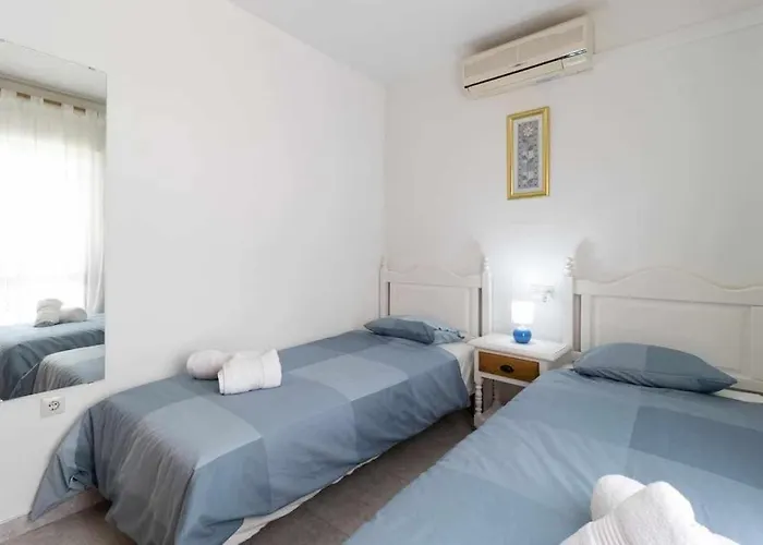 Tropicana Townhouse, 2 Bedroom Apartment